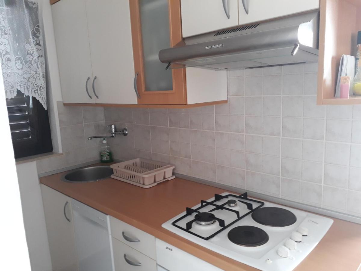 Apartments Sandi Паг Екстериор снимка