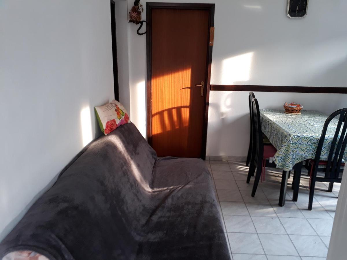 Apartments Sandi Паг Екстериор снимка